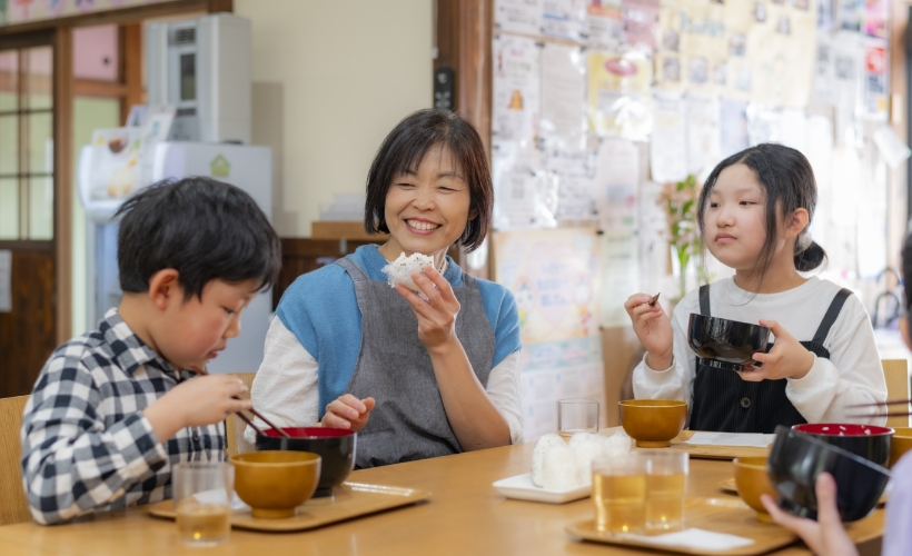 えんでばよこごし子ども食堂の様子