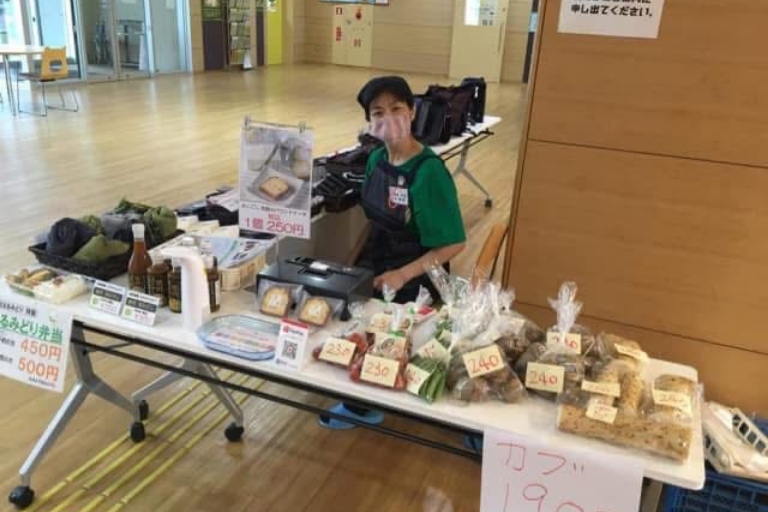 売店はるみどりの様子